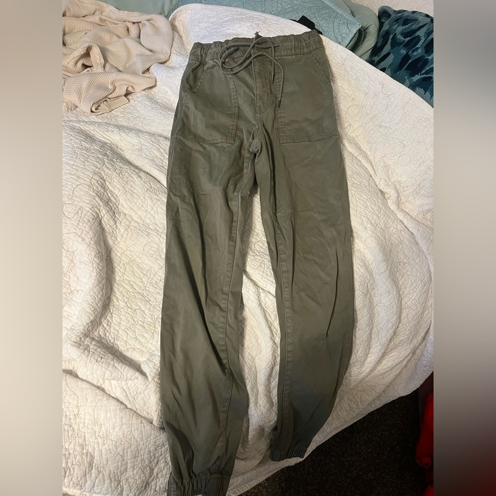 Green American eagle cargos